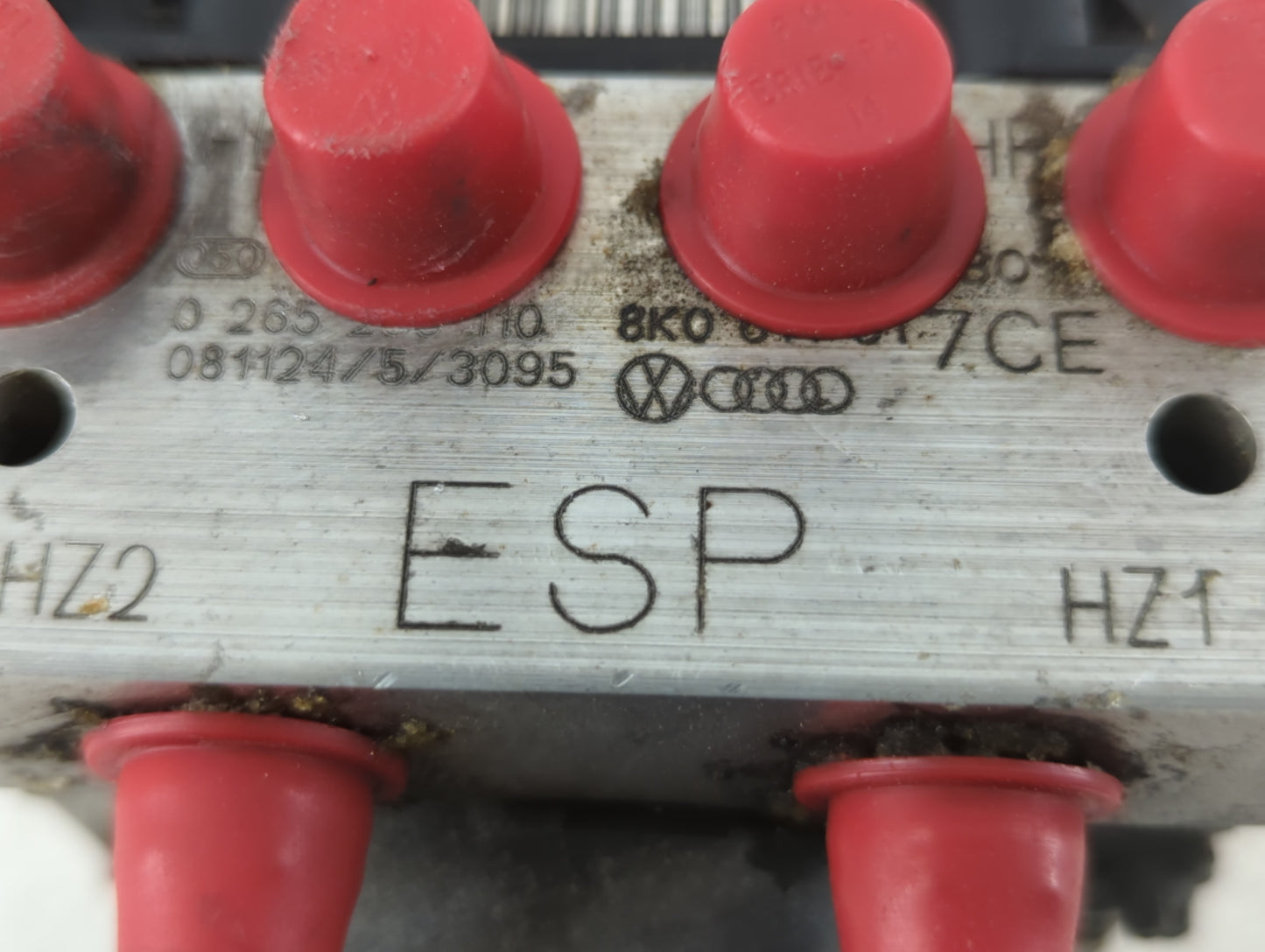 2007-2009 Audi A4 ABS Pump Control Module Replacement P/N:0811253095 0811243095 Fits Fits 2007 2008 2009 OEM Used Auto Parts