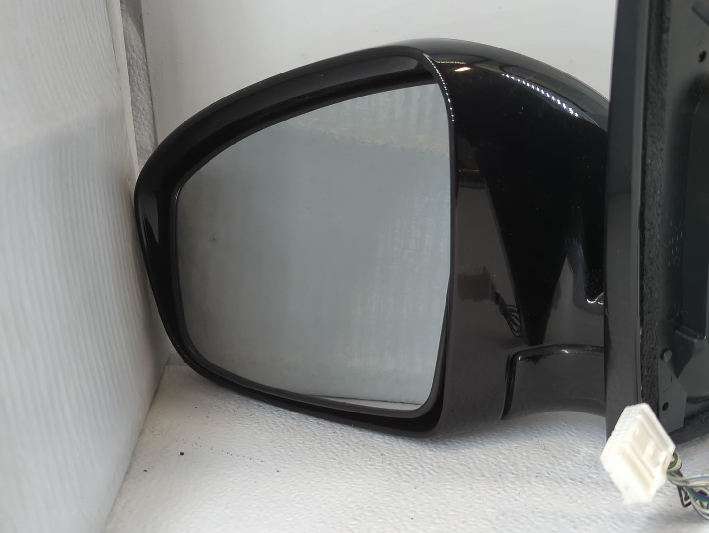 2009 Audi A4 Driver Side View Mirror - Left Door Mirror OEM Used - Oemusedautoparts1.com