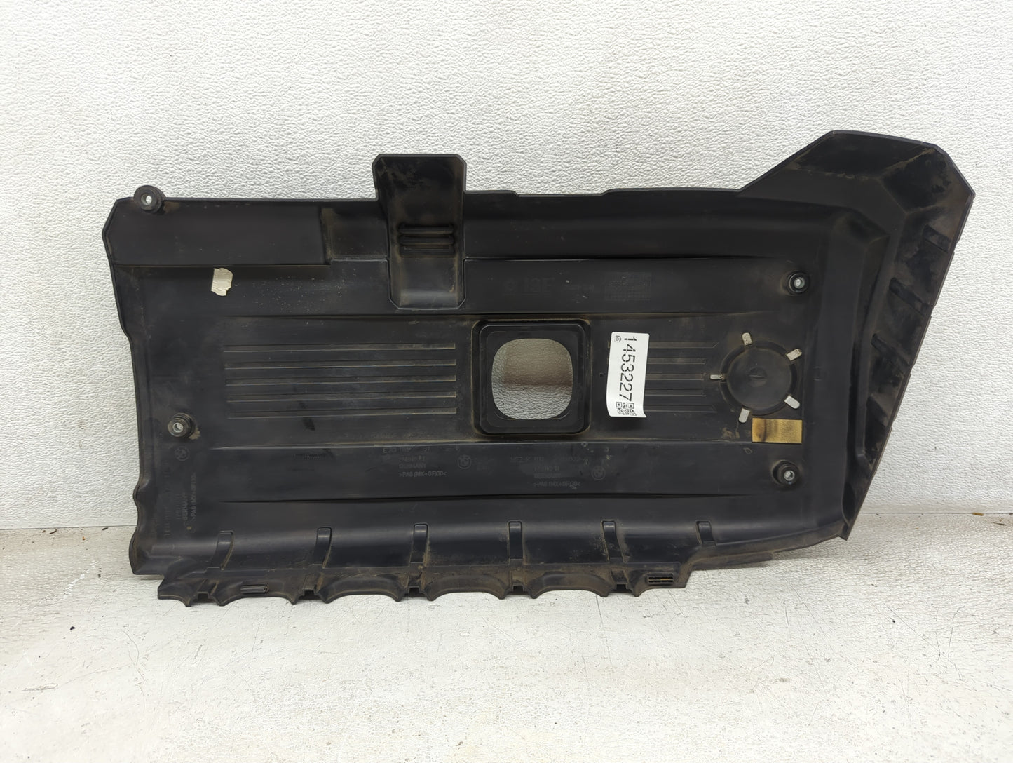 2009 Bmw 328i Engine Cover 1453227 - Oemusedautoparts1.com
