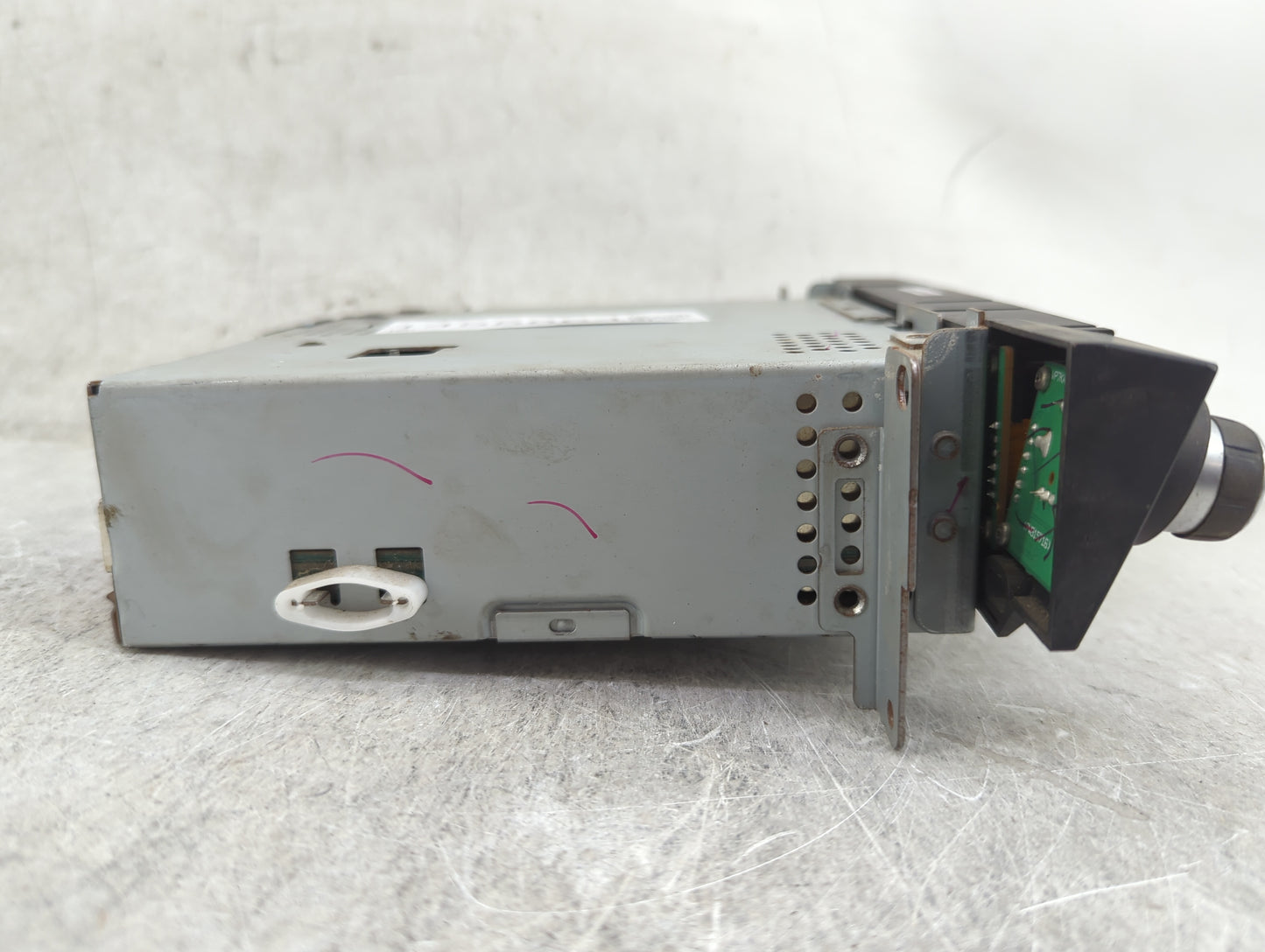 2008-2010 Bmw 528i Radio AM FM Cd Player Receiver Replacement Fits Fits 2008 2009 2010 OEM Used Auto Parts - Oemusedautopart