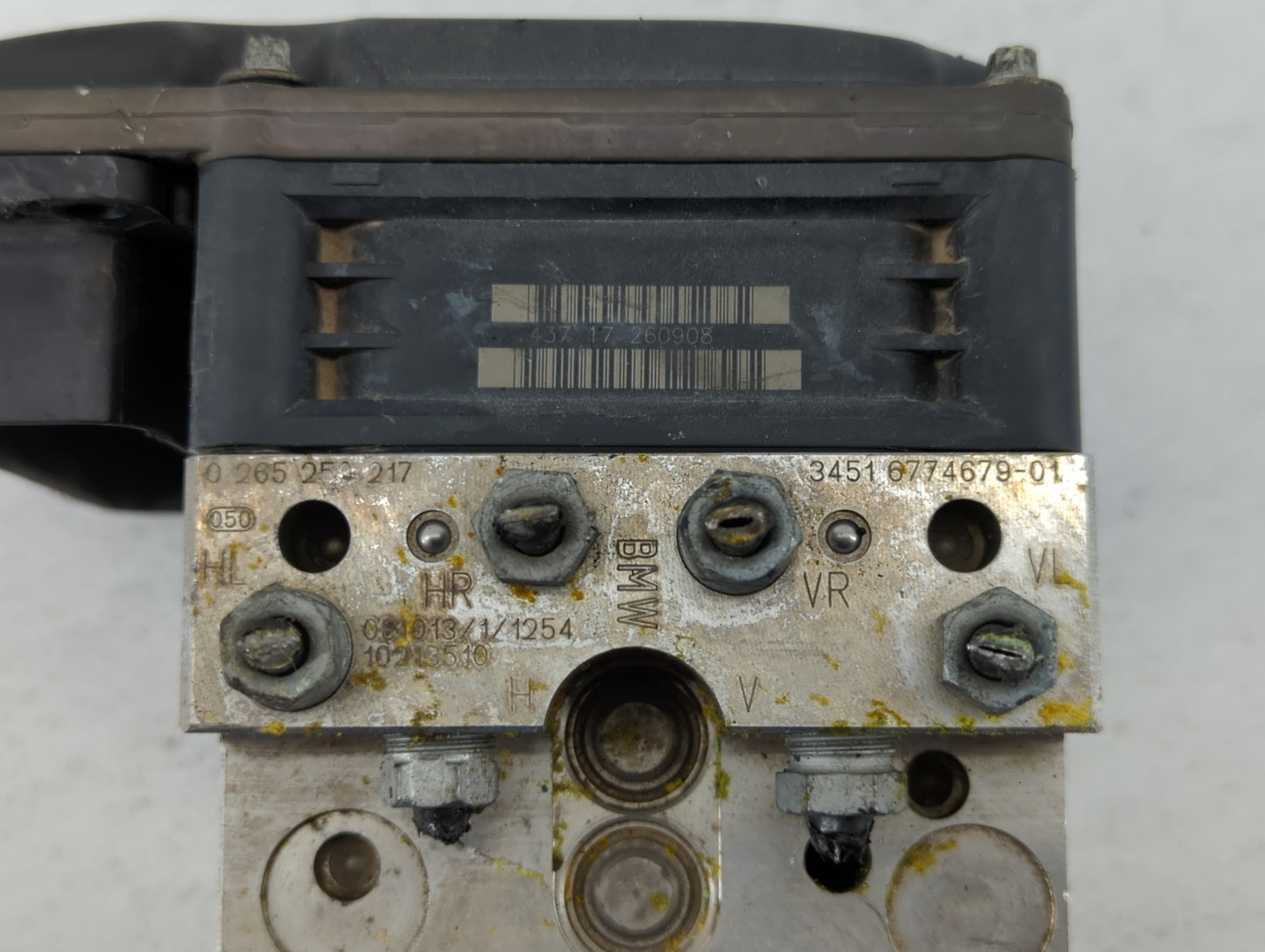 2008-2010 Bmw 528i ABS Pump Control Module Replacement P/N:3451 6774679-01 Fits Fits 2008 2009 2010 OEM Used Auto Parts - Oe