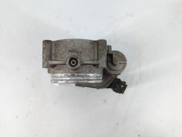 2008-2011 Bmw 528i Throttle Body P/N:1354 7556118-03 Fits Fits 2007 2008 2009 2010 2011 2012 2013 OEM Used Auto Parts