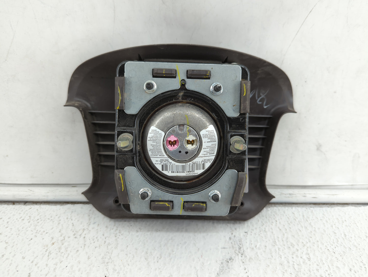 2007-2011 Buick Lucerne Air Bag Driver Left Steering Wheel Mounted Fits Fits 2007 2008 2009 2010 2011 OEM Used Auto Parts -