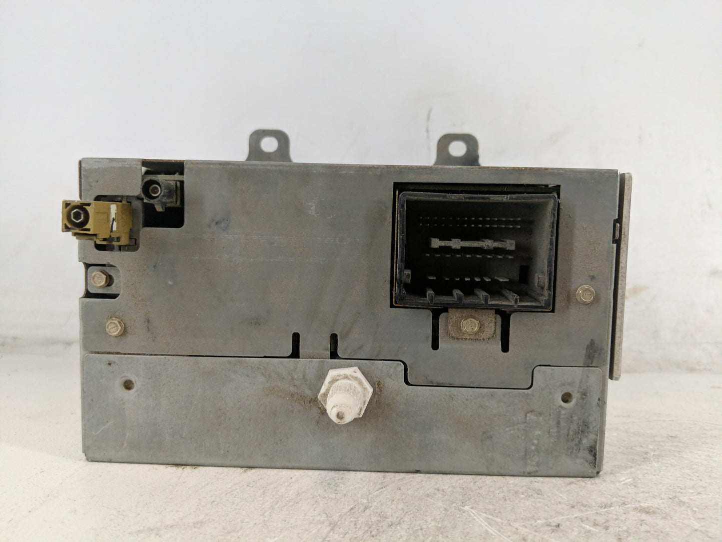 2009-2014 Cadillac Cts Radio AM FM Cd Player Receiver Replacement P/N:20857843 Fits Fits 2009 2010 2011 2012 2013 2014 OEM U