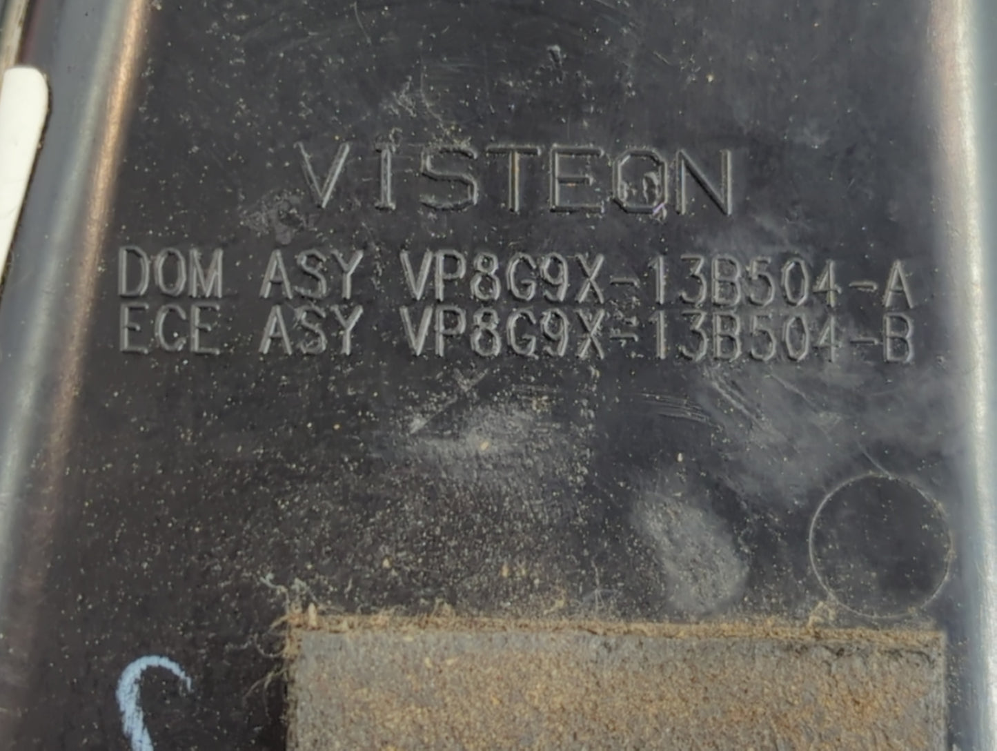 2008-2014 Cadillac Cts Tail Light Assembly Passenger Right OEM P/N:VP8G9X-13B504-B VP8G9X-13B504-A Fits OEM Used Auto Parts