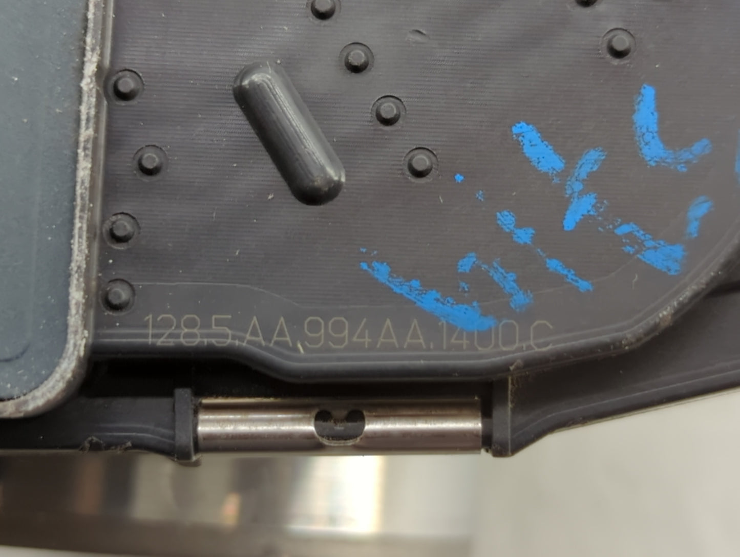 2008-2011 Cadillac Cts Throttle Body P/N:994AA Fits Fits 2007 2008 2009 2010 2011 2012 OEM Used Auto Parts - Oemusedautopart