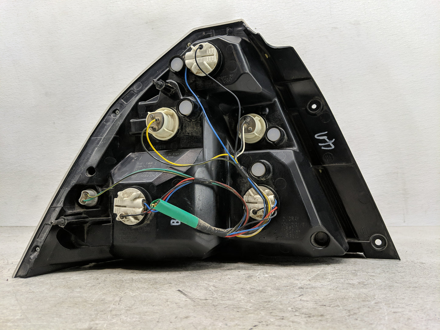 2009-2011 Chevrolet Aveo Tail Light Assembly Passenger Right OEM Fits Fits 2009 2010 2011 OEM Used Auto Parts - Oemusedautop