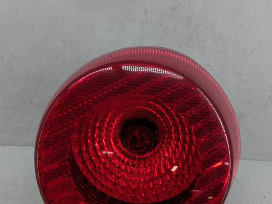 2005-2010 Chevrolet Cobalt Tail Light Assembly Passenger Right OEM P/N:15797856 16532532 A Fits Fits 2005 2006 2007 2008 2009 2010 OEM Used Auto Parts