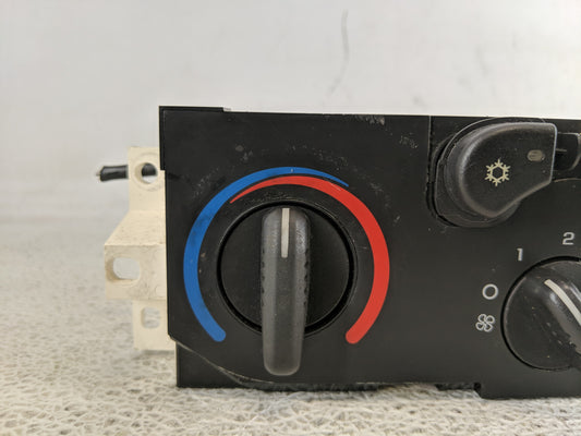 2004-2012 Chevrolet Colorado Climate Control Module Temperature AC/Heater Replacement P/N:25841856 Fits OEM Used Auto Parts