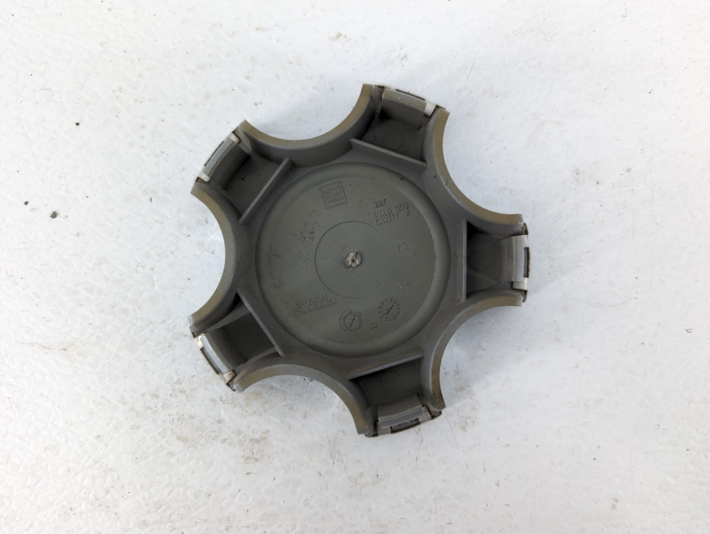 2009 Chevrolet Equinox Rim Wheel Center Cap Silver 448074 - Oemusedautoparts1.com