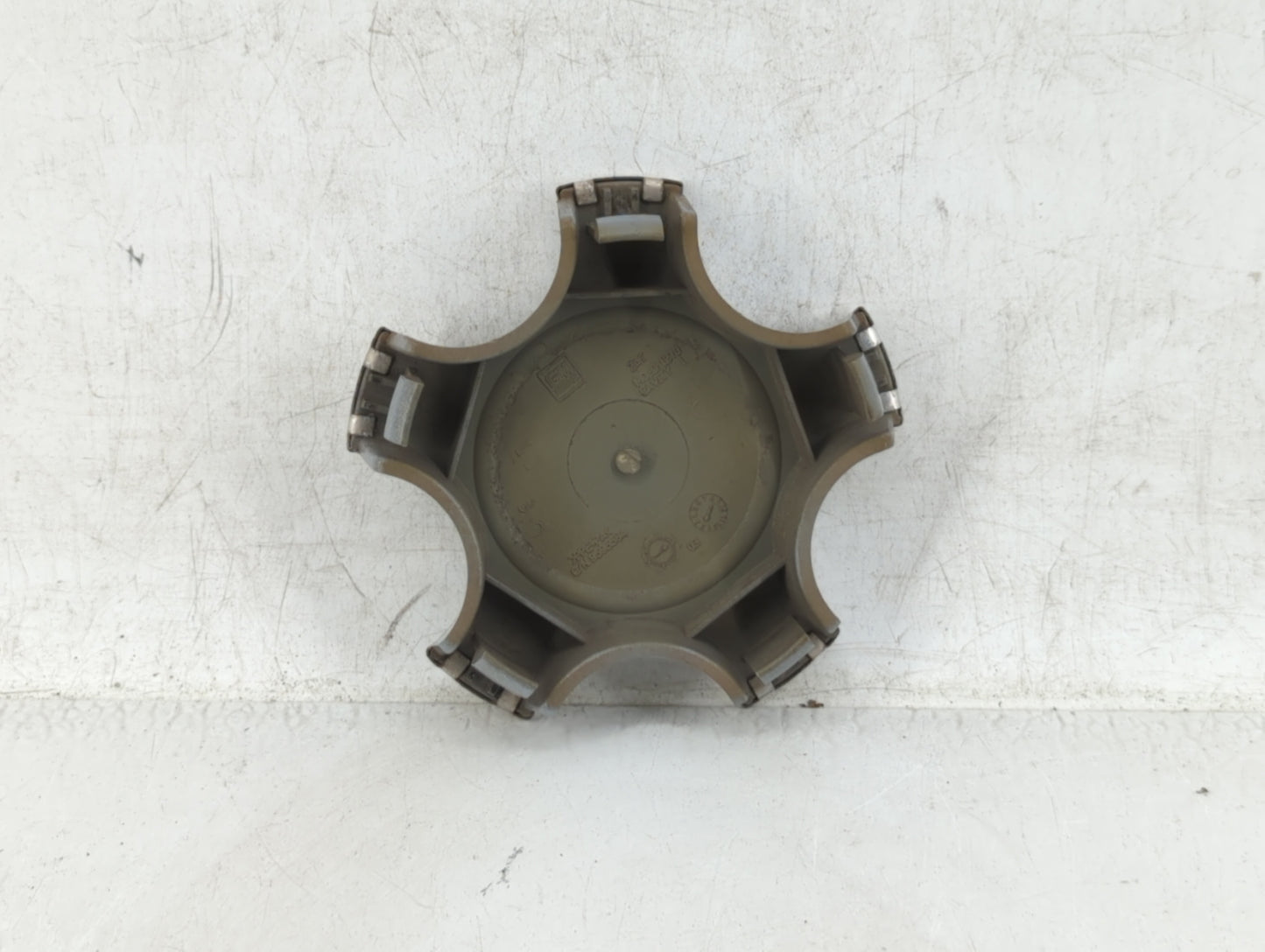 2009 Chevrolet Equinox Rim Wheel Center Cap 448862 - Oemusedautoparts1.com