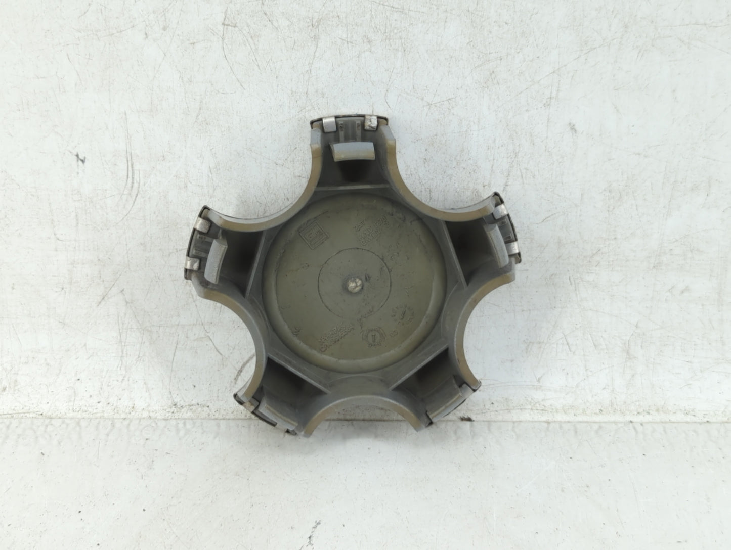 2009 Chevrolet Equinox Rim Wheel Center Cap 448954 - Oemusedautoparts1.com