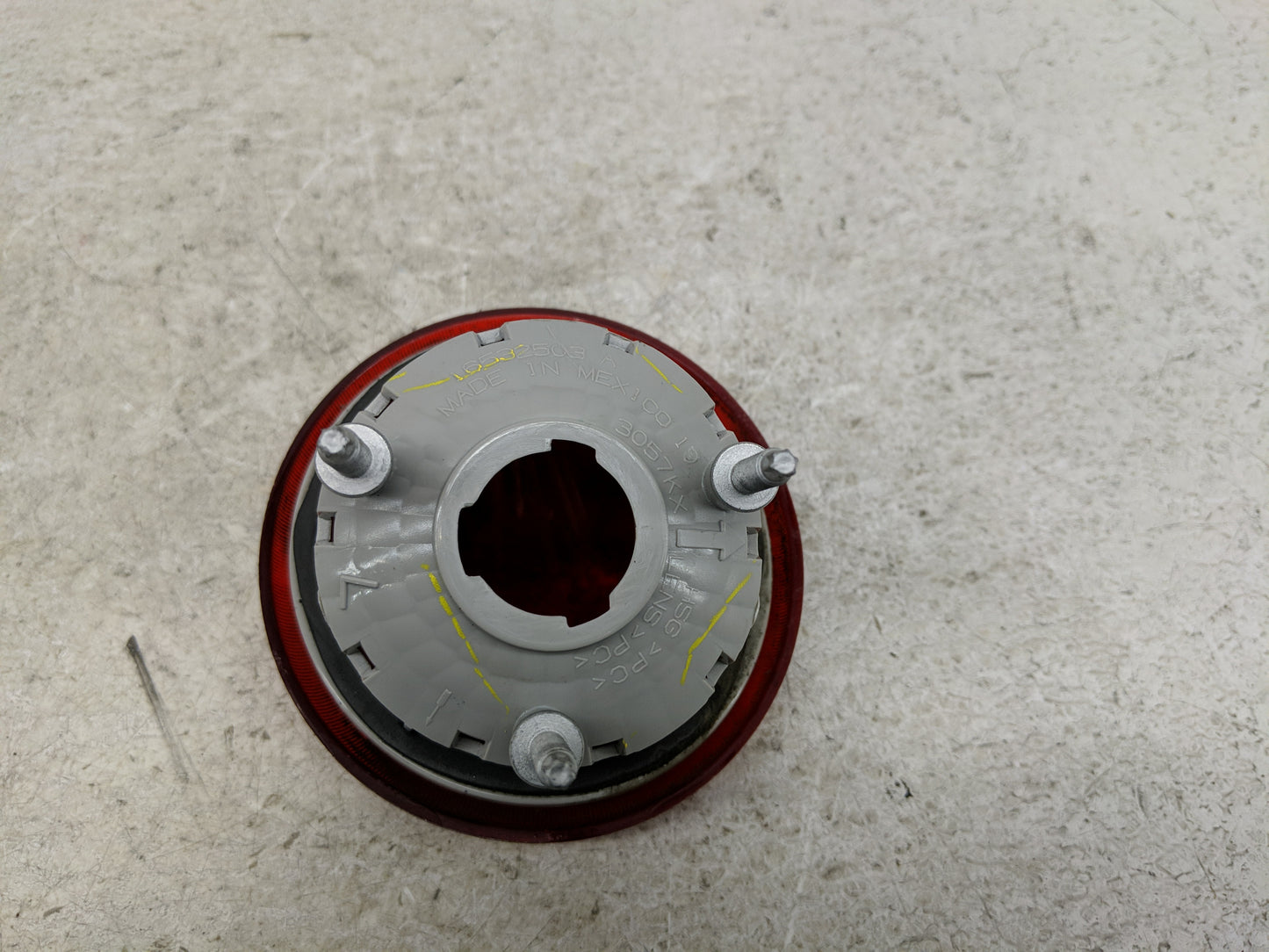 2006-2011 Chevrolet Hhr Tail Light Assembly Driver Left OEM P/N:16532503 A Fits Fits 2006 2007 2008 2009 2010 2011 OEM Used