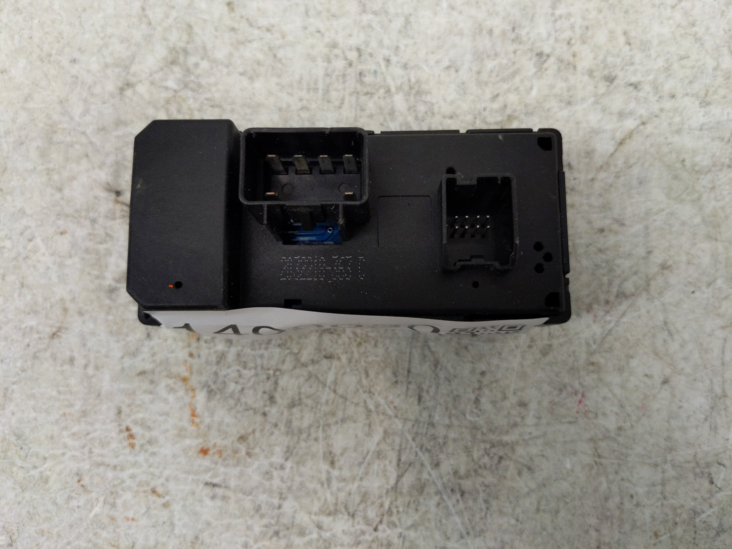 2006-2011 Chevrolet Hhr Master Power Window Switch Replacement Driver Side Left P/N:20945129 Fits OEM Used Auto Parts - Oemu