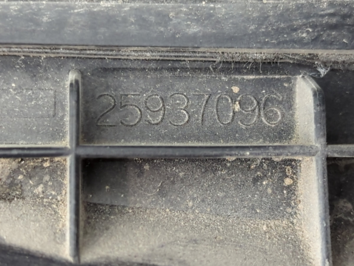 2009 Chevrolet Hhr Engine Cover - Oemusedautoparts1.com