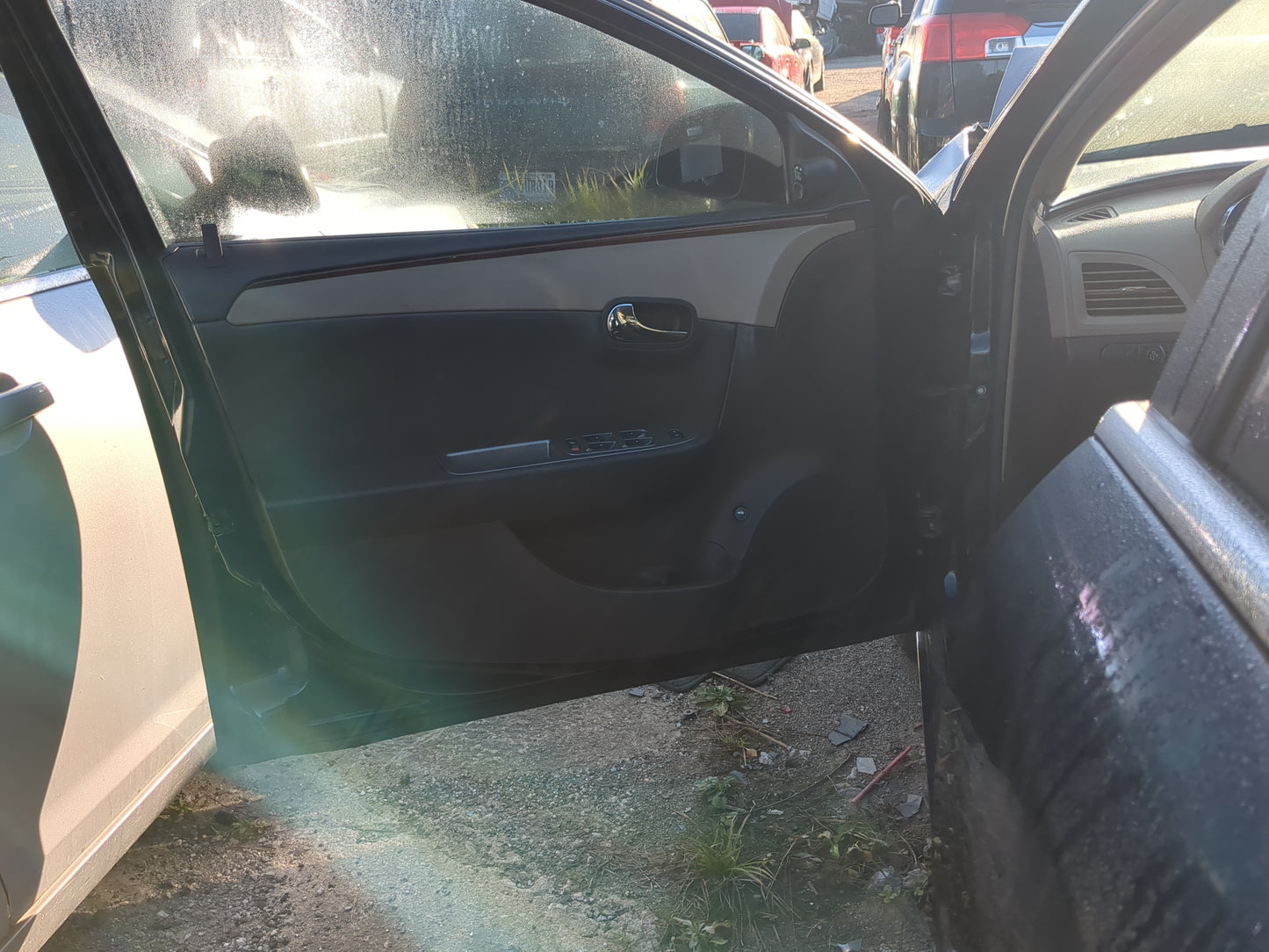 2009 Chevrolet Malibu Front Left Driver Interior Door Panel Trim - Oemusedautoparts1.com