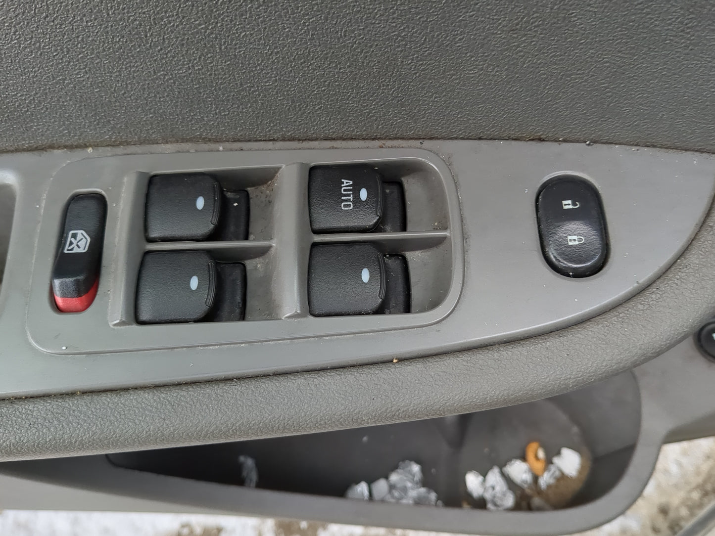 2008-2009 Chevrolet Malibu Master Power Window Switch Replacement Driver Side Left Fits Fits 2008 2009 OEM Used Auto Parts -