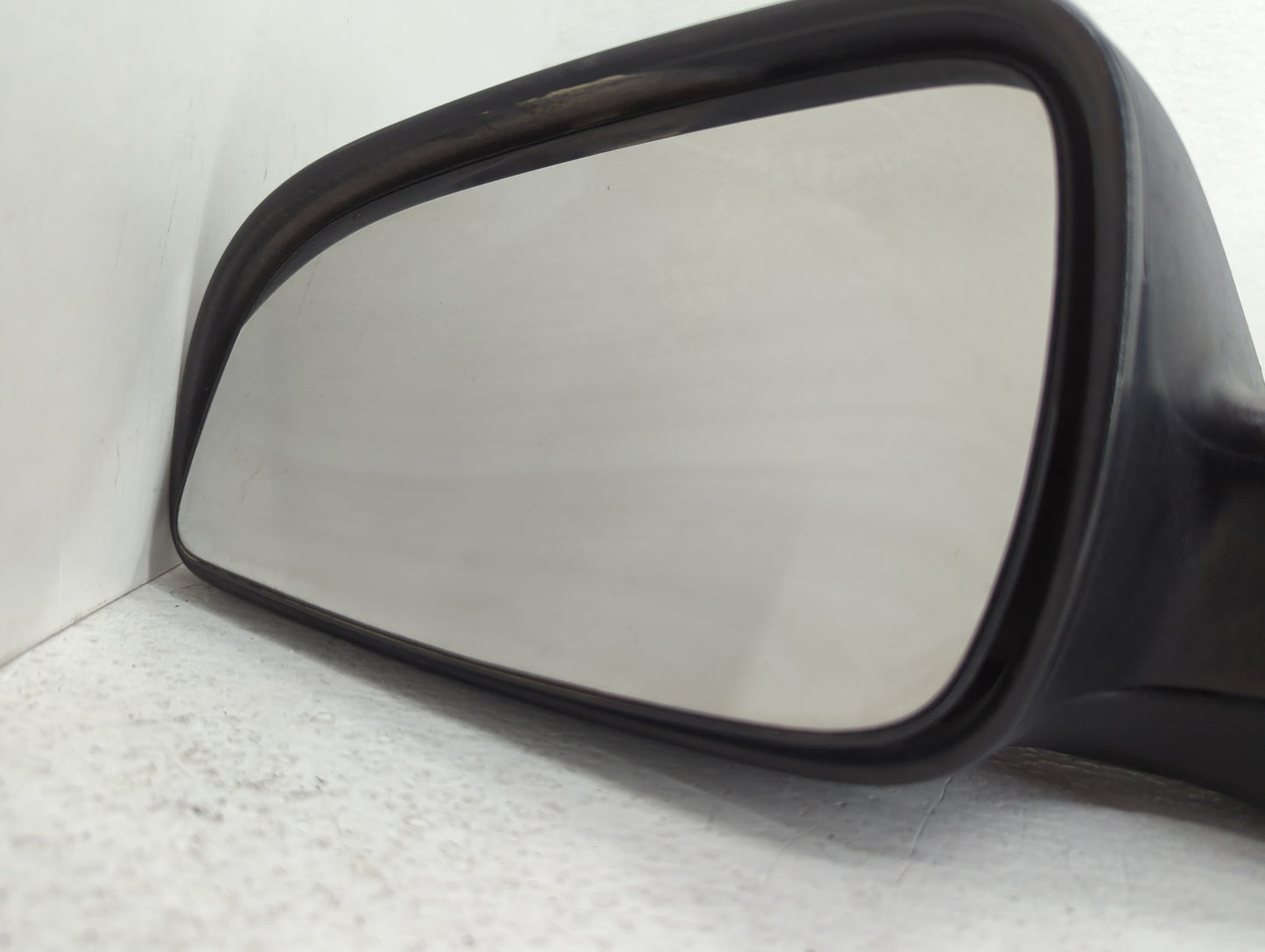 2008-2012 Chevrolet Malibu Driver Side View Mirror - Left Door Mirror OEM Used - Oemusedautoparts1.com