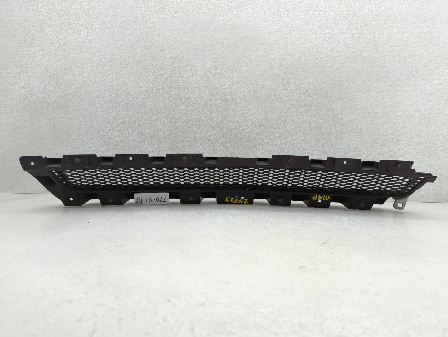 2008-2012 Chevrolet Malibu Front Grille Bumper Not Included - Oemusedautoparts1.com