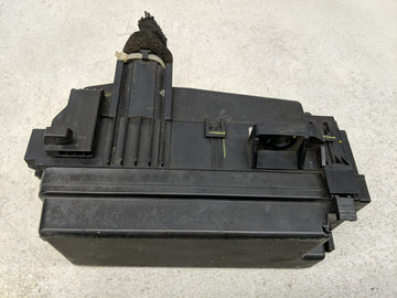 2007-2009 Chevrolet Silverado 1500 Fusebox Fuse Box Panel Relay Module Fits Fits 2007 2008 2009 OEM Used Auto Parts