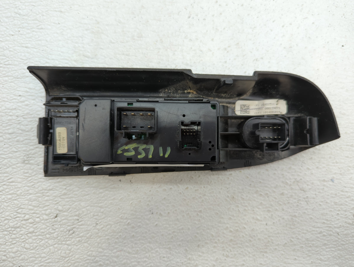 2009 Chevrolet Silverado 1500 Left Radiator Fan Motor Assembly - Oemusedautoparts1.com