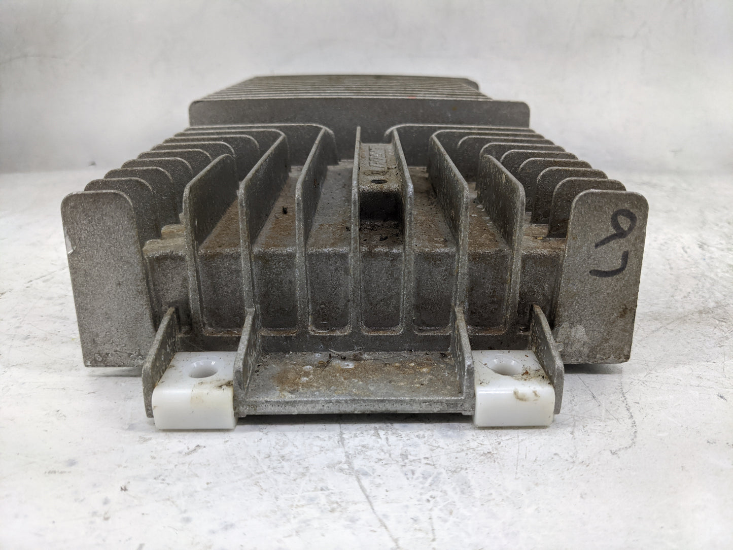 2007-2014 Chevrolet Suburban 1500 Radio Speaker Amplifier 20808897 - Oemusedautoparts1.com
