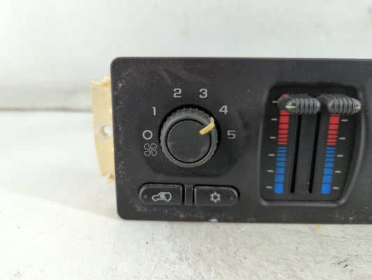 2003-2009 Chevrolet Trailblazer Climate Control Module Temperature AC/Heater Replacement P/N:25945046 Fits OEM Used Auto Parts