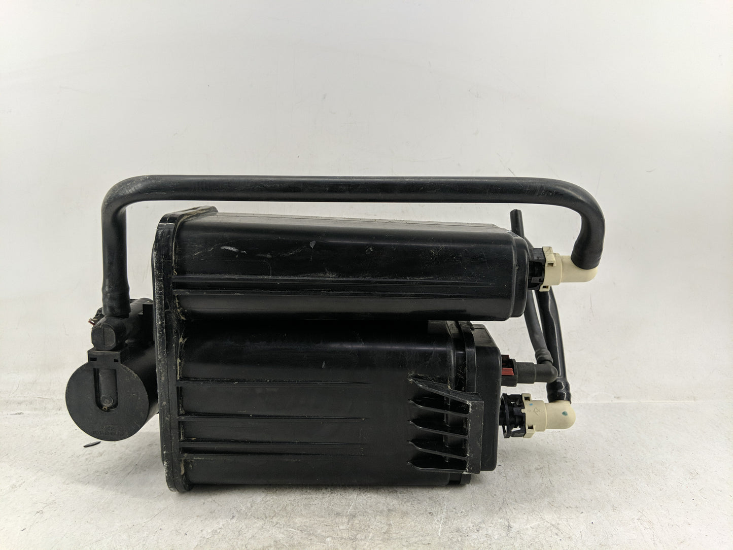 2009 Chevrolet Traverse Fuel Vapor Charcoal Canister - Oemusedautoparts1.com