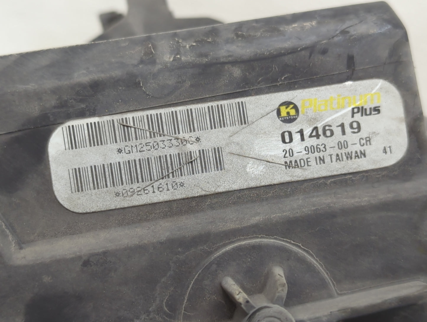 2009 Chevrolet Traverse Passenger Right Oem Head Light Headlight Lamp - Oemusedautoparts1.com