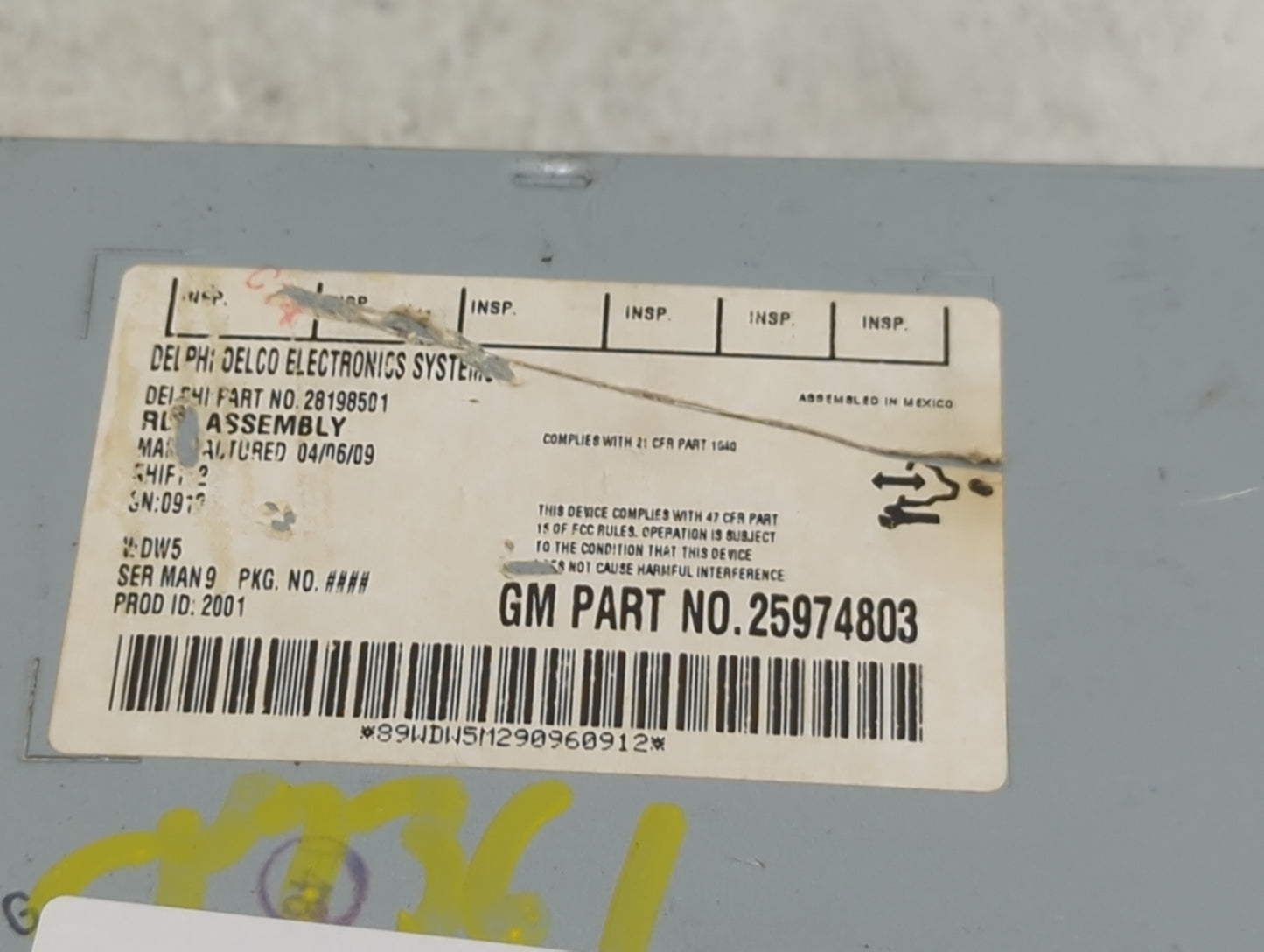 2009 Chevrolet Traverse Radio AM FM Cd Player Receiver Replacement P/N:25974803 28198501 Fits OEM Used Auto Parts - Oemuseda