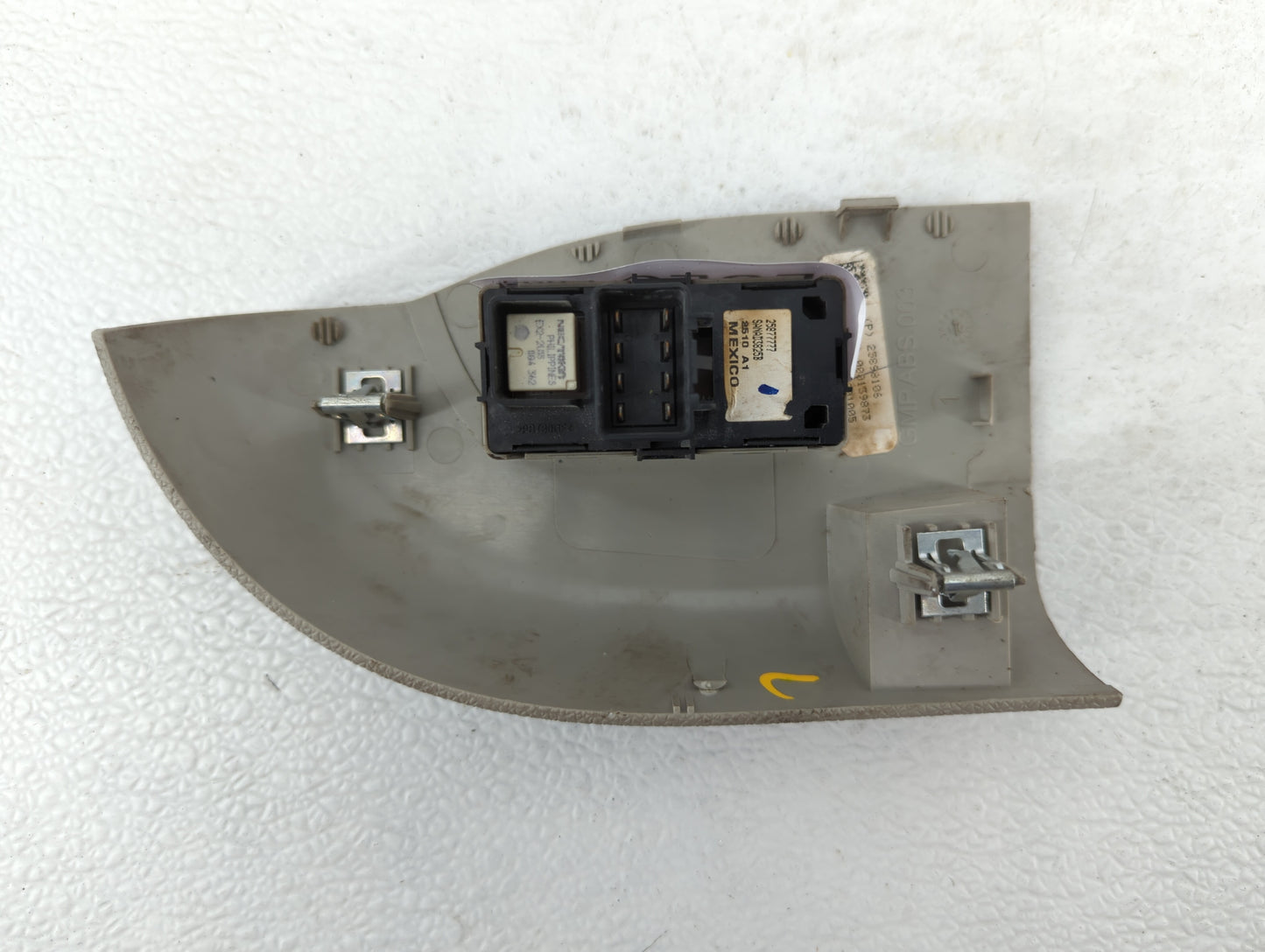 2009 Chevrolet Traverse Passenger Right Power Window Switch - Oemusedautoparts1.com