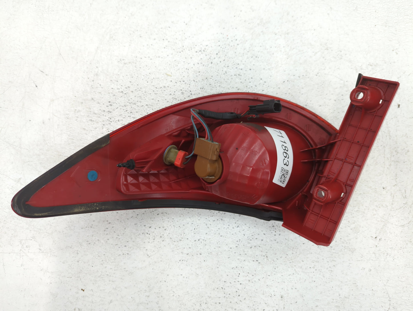 2009 Chevrolet Traverse Tail Light Assembly Driver Left OEM P/N:AIP2ST 091R Fits OEM Used Auto Parts - Oemusedautoparts1.com