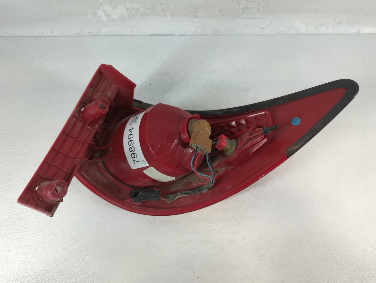 2009-2012 Chevrolet Traverse Tail Light Assembly Driver Left OEM P/N:ZFY-00928-CM 32T14399, 00043900 Fits Fits 2009 2010 201