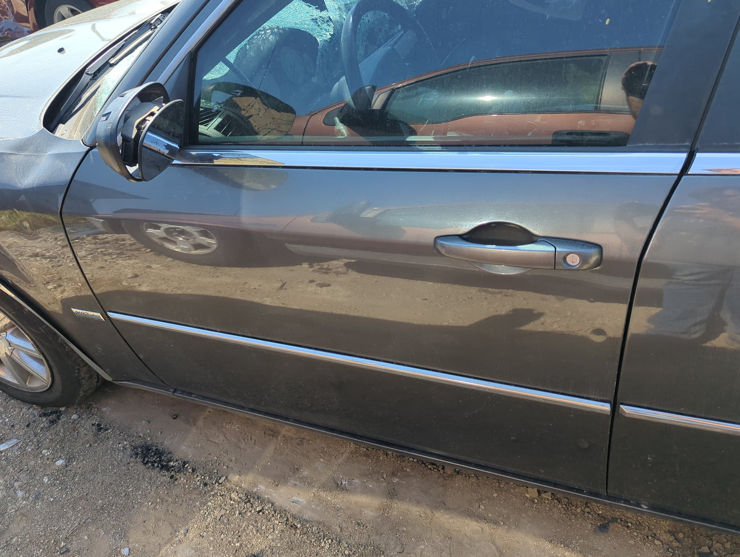 2005-2010 Chrysler 300 Driver Front Door Oem - Oemusedautoparts1.com