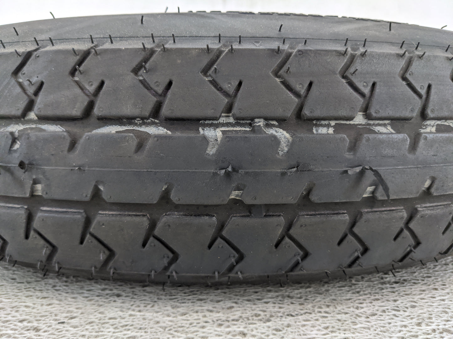 2009 Chrysler 300 Spare Donut Tire Wheel Rim Oem - Oemusedautoparts1.com