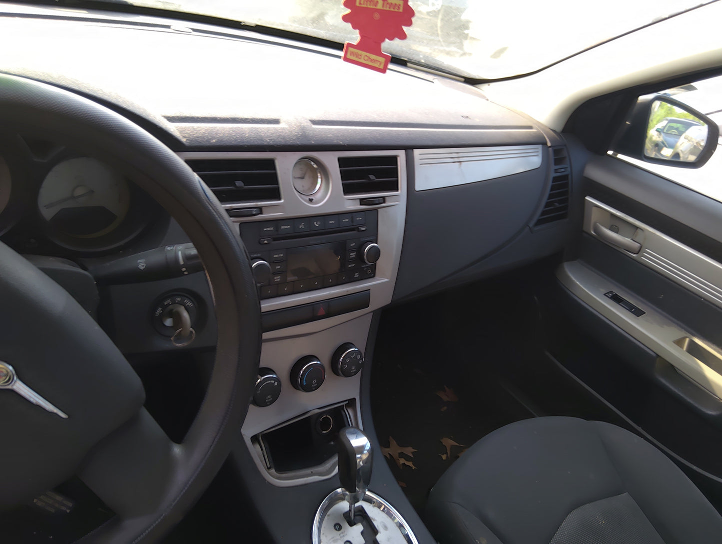 2009-2010 Chrysler Sebring Radio AM FM Cd Player Receiver Replacement Fits Fits 2008 2009 2010 OEM Used Auto Parts - Oemused