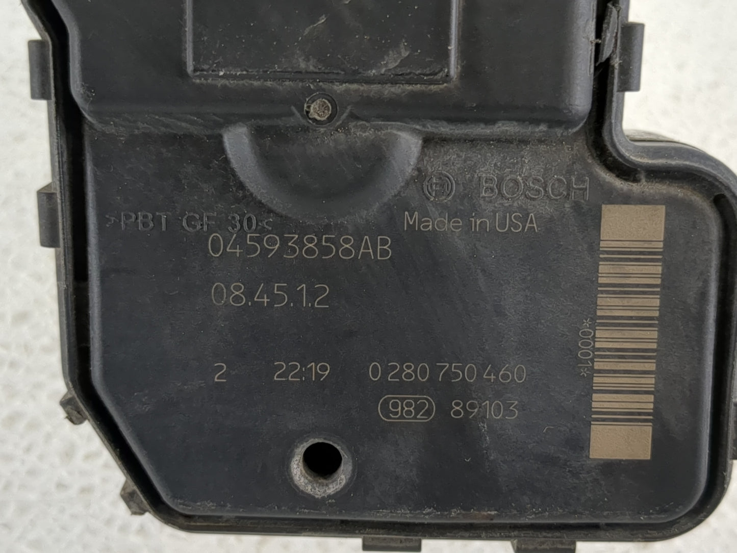 2008-2010 Chrysler Town & Country Throttle Body P/N:04593858AB Fits Fits 2006 2007 2008 2009 2010 2011 OEM Used Auto Parts -