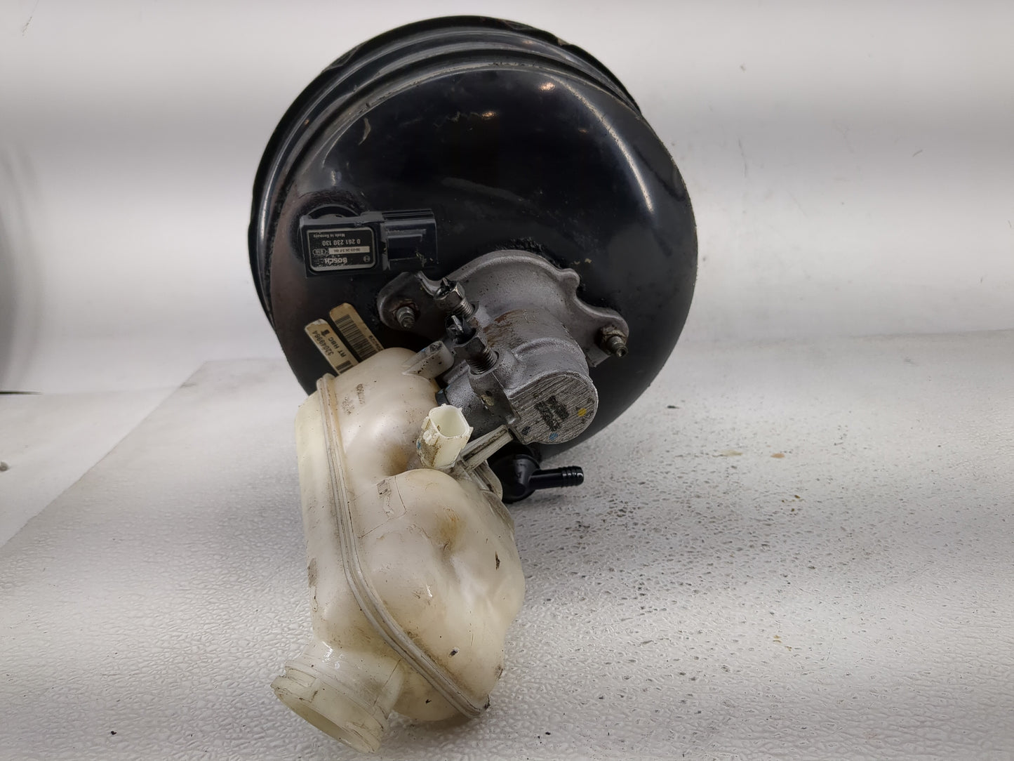 2008-2011 Chrysler Town & Country Brake Master Cylinder 1292011 - Oemusedautoparts1.com