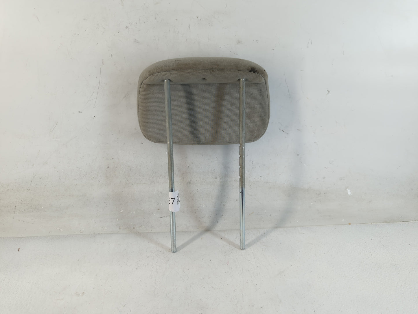 2009 Chrysler Town & Country Headrest Head Rest Rear Seat Fits OEM Used Auto Parts - Oemusedautoparts1.com