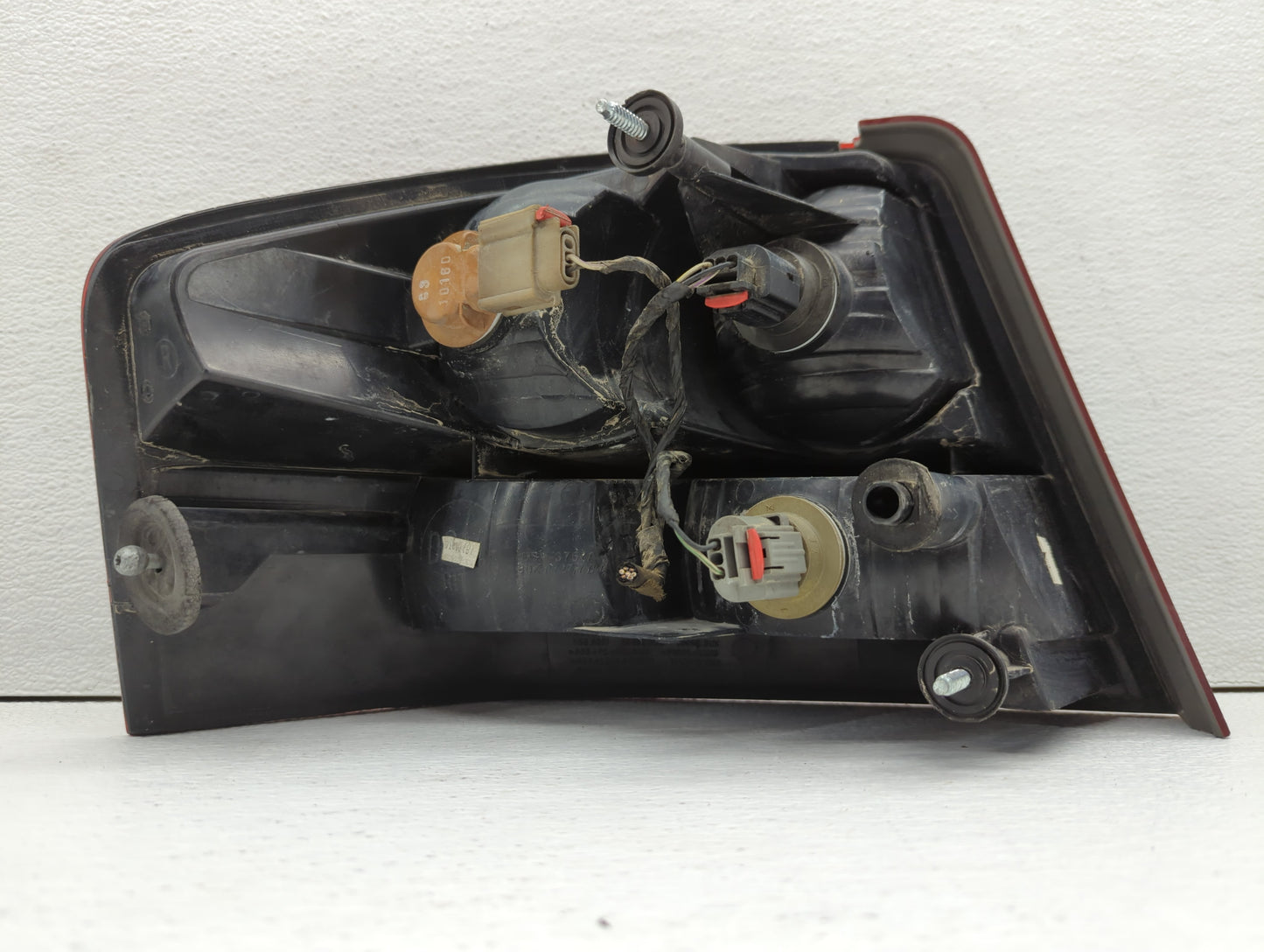 2008-2010 Dodge Avenger Tail Light Assembly Passenger Right OEM P/N:05303990AE 05303990AG Fits Fits 2008 2009 2010 OEM Used