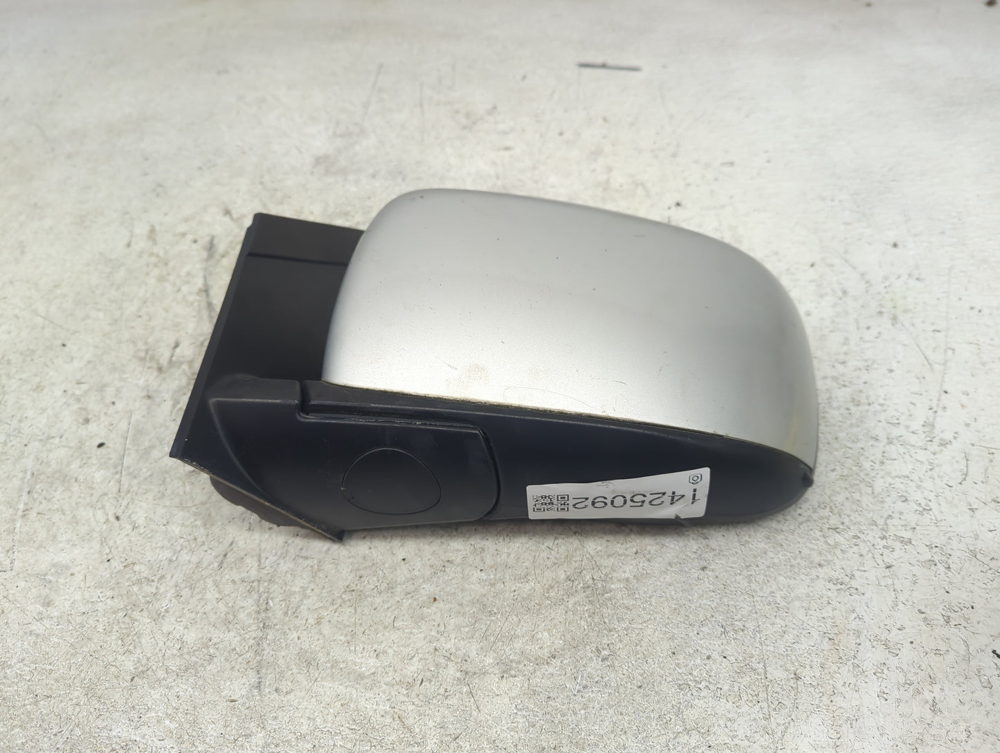 2009 Dodge Caravan Driver Side View Mirror - Left Door Mirror OEM Used - Oemusedautoparts1.com