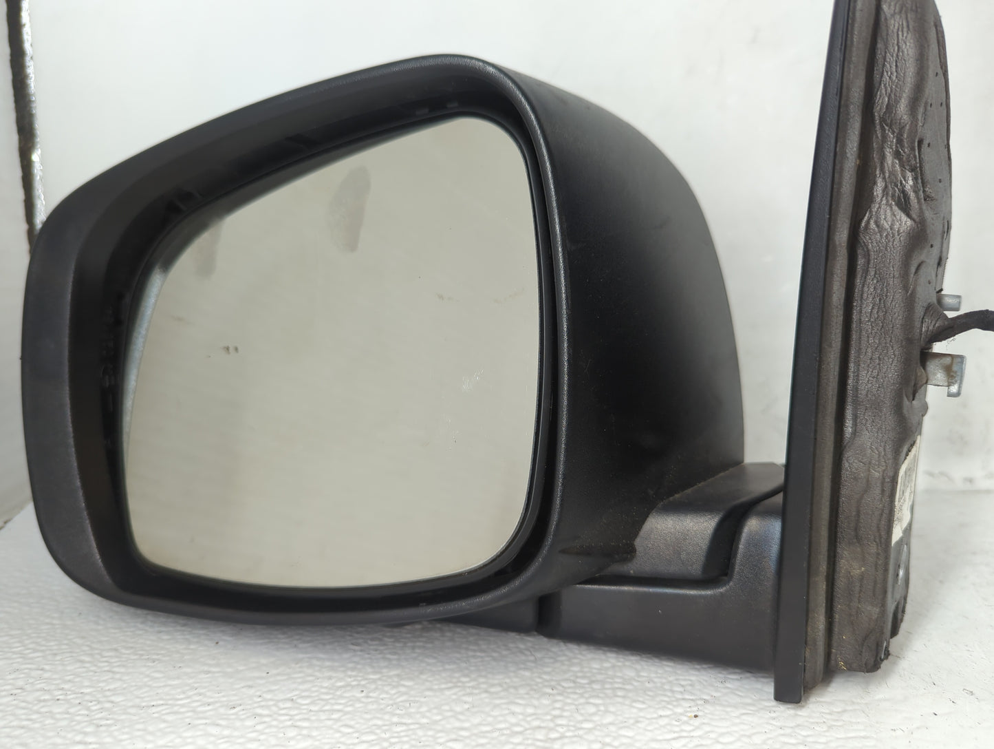 2009 Dodge Caravan Driver Side View Mirror - Left Door Mirror OEM Used - Oemusedautoparts1.com