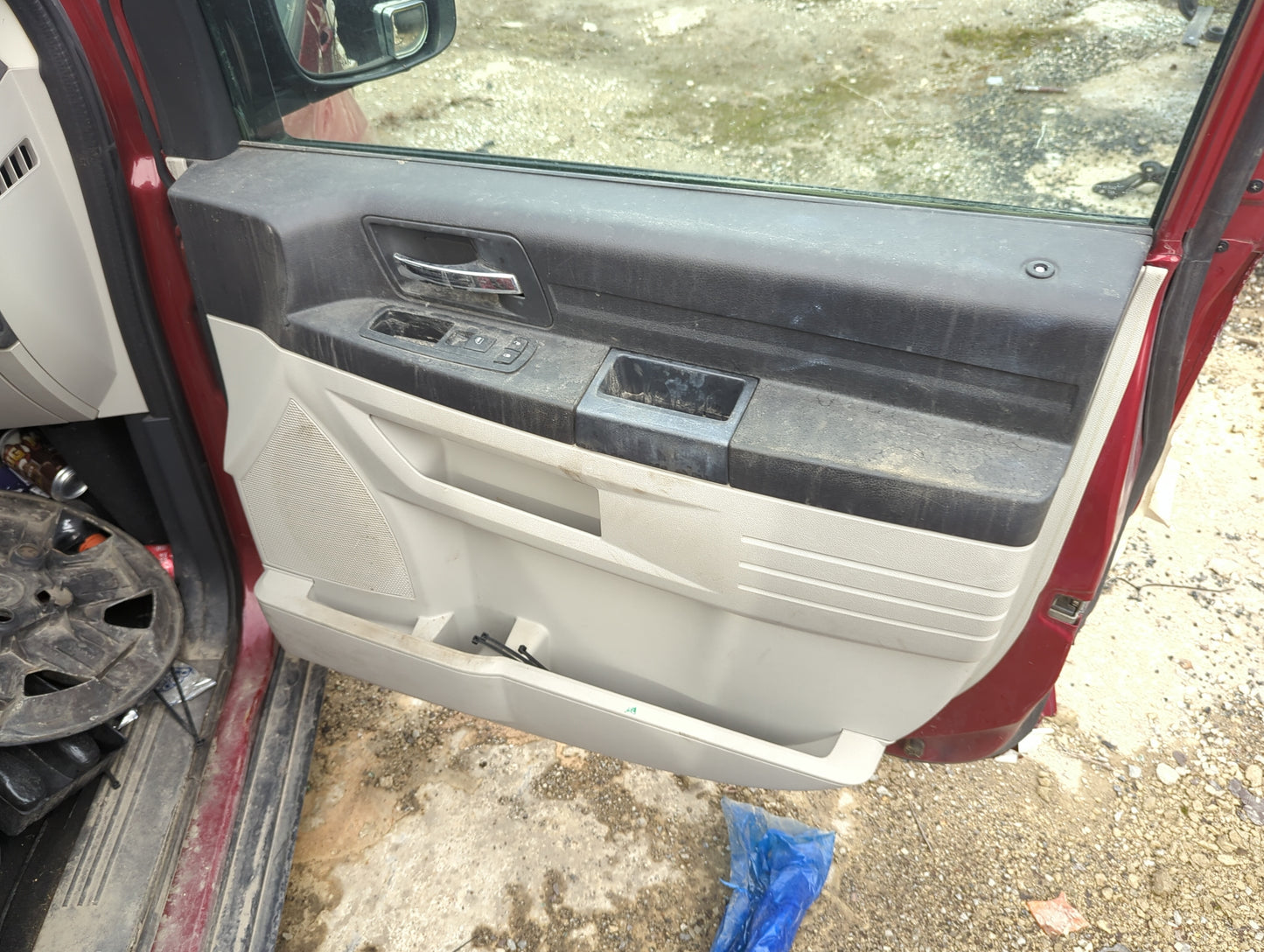 2009 Dodge Grand Caravan Front Right Passenger Interior Door Panel Trim - Oemusedautoparts1.com