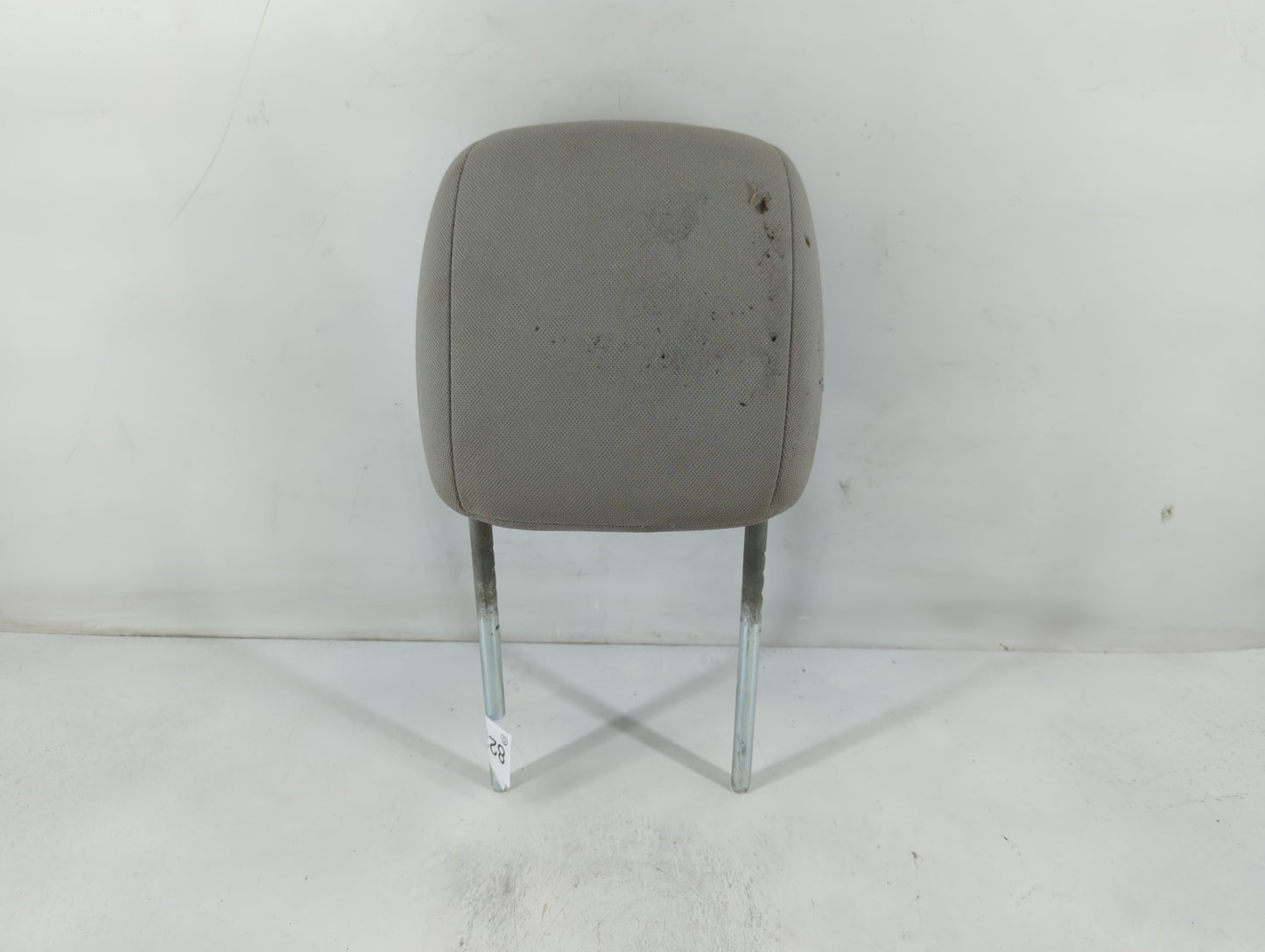 2009 Dodge Grand Caravan Headrest Head Rest Front Driver Passenger Seat Fits OEM Used Auto Parts - Oemusedautoparts1.com