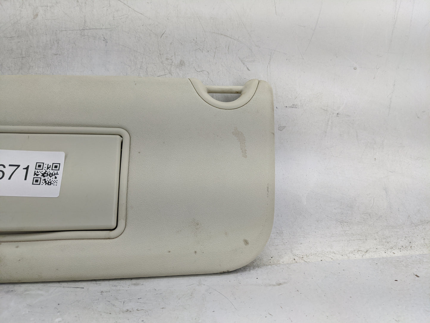 2009-2010 Dodge Journey Sun Visor Shade Replacement Driver Left Mirror Fits Fits 2009 2010 OEM Used Auto Parts - Oemusedauto