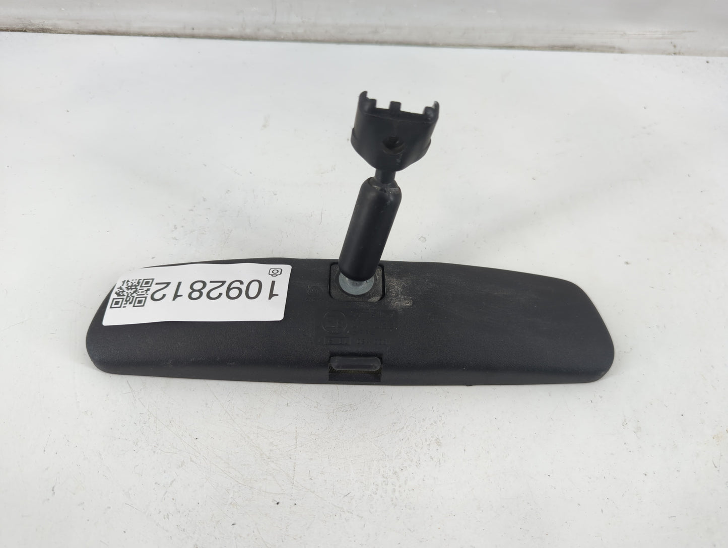 2009 Dodge Ram 1500 Interior Rear View Mirror Replacement OEM P/N:E8011083 Fits OEM Used Auto Parts - Oemusedautoparts1.com