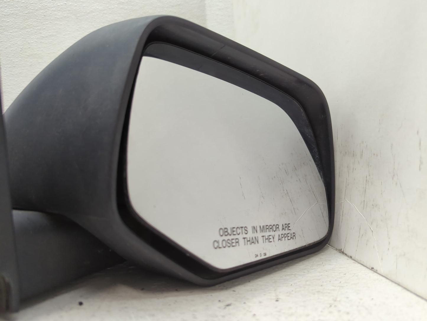 2008-2009 Ford Escape Passenger Side View Mirror - Right Door Mirror OEM Used - Oemusedautoparts1.com