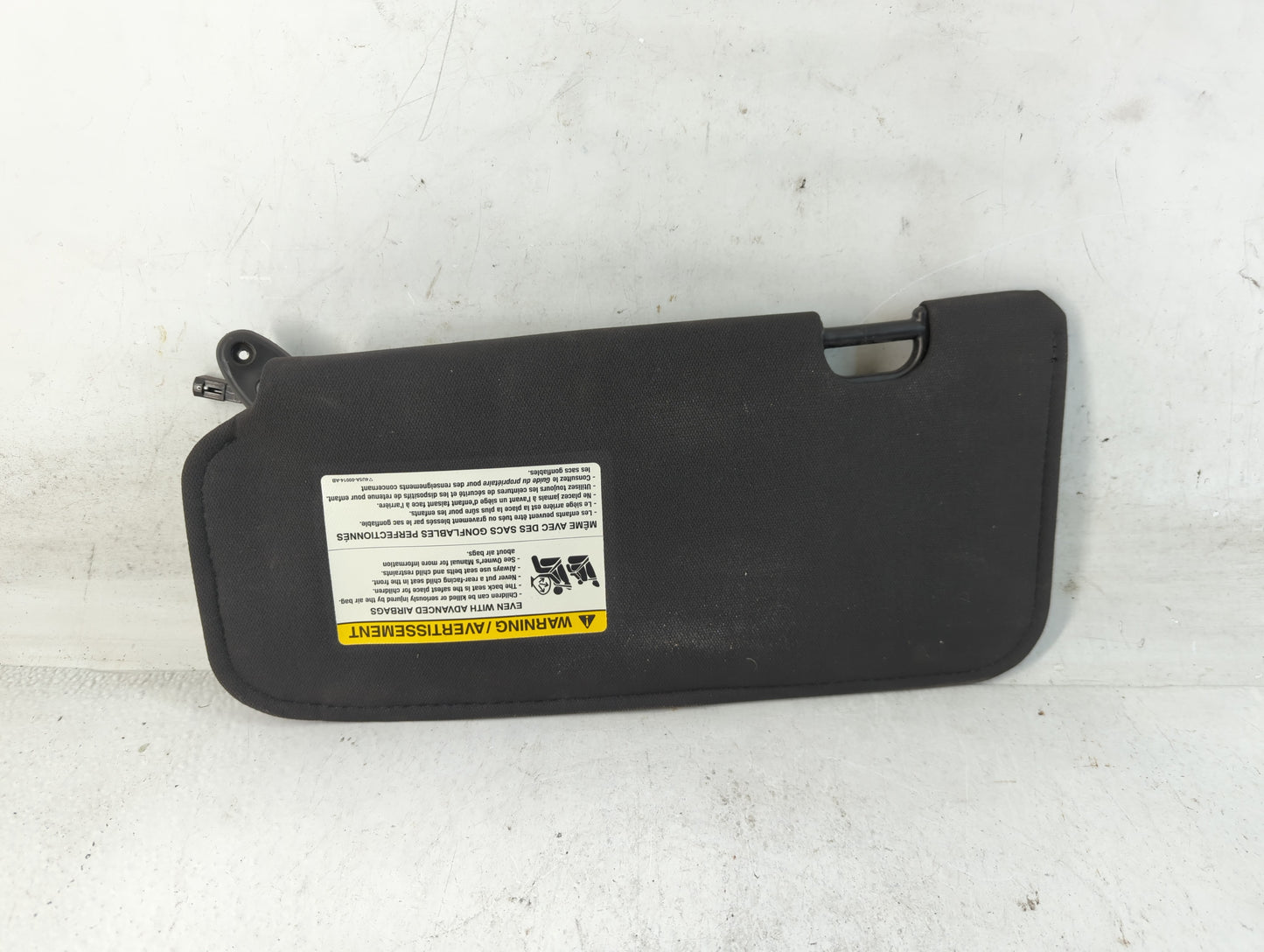 2008-2009 Ford Escape Sun Visor Shade Replacement Passenger Right Mirror Fits Fits 2008 2009 OEM Used Auto Parts - Oemusedau