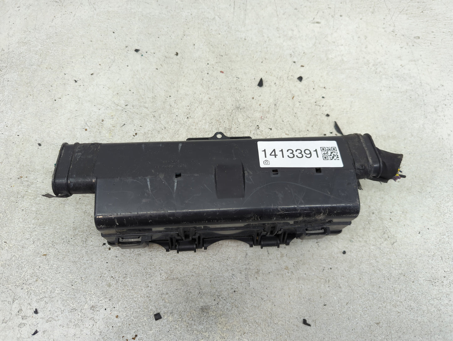 2009-2010 Ford F-150 Fusebox Fuse Box Panel Relay Module P/N:9L1T-14A003-AA Fits Fits 2009 2010 OEM Used Auto Parts - Oemuse