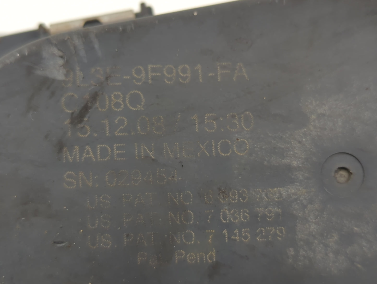 2009-2010 Ford F-150 Throttle Body P/N:9L3E-9F9991-FA Fits Fits 2009 2010 OEM Used Auto Parts - Oemusedautoparts1.com